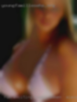 Fun exciting women in Alexandria, LA happy in own skin sexy.