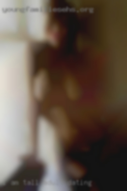 I am tall adult dating slim and discreet.