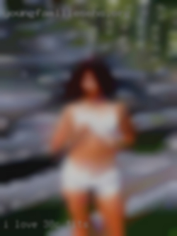 I love 38c tits to see women in it.